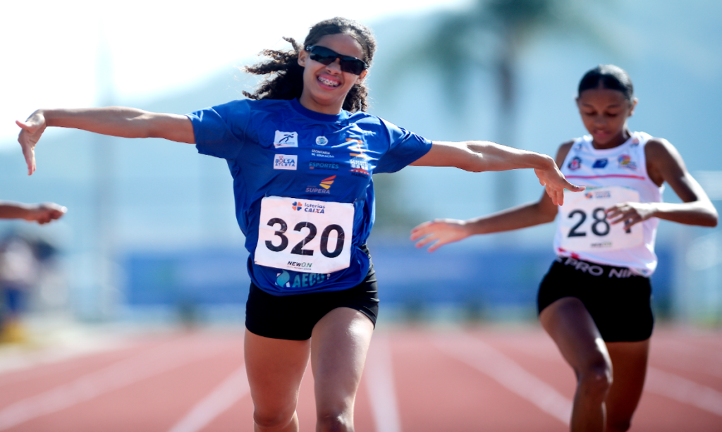 Hakelly conquista dois ouros no Brasileiro Sub-20.